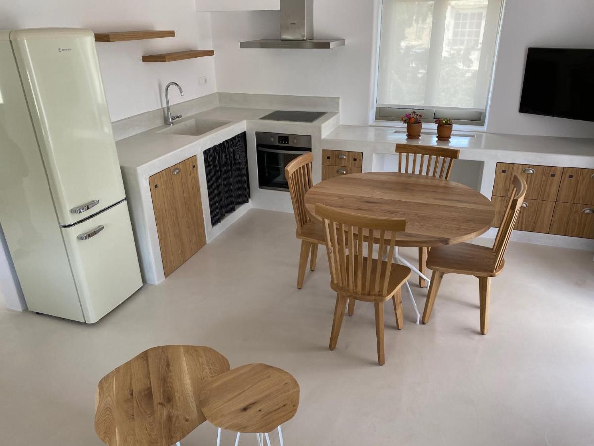 Laini Luxury Suites Pombia Εξωτερικό φωτογραφία