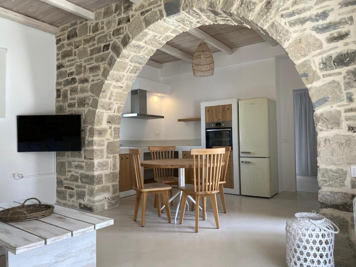 Laini Luxury Suites Pombia Εξωτερικό φωτογραφία