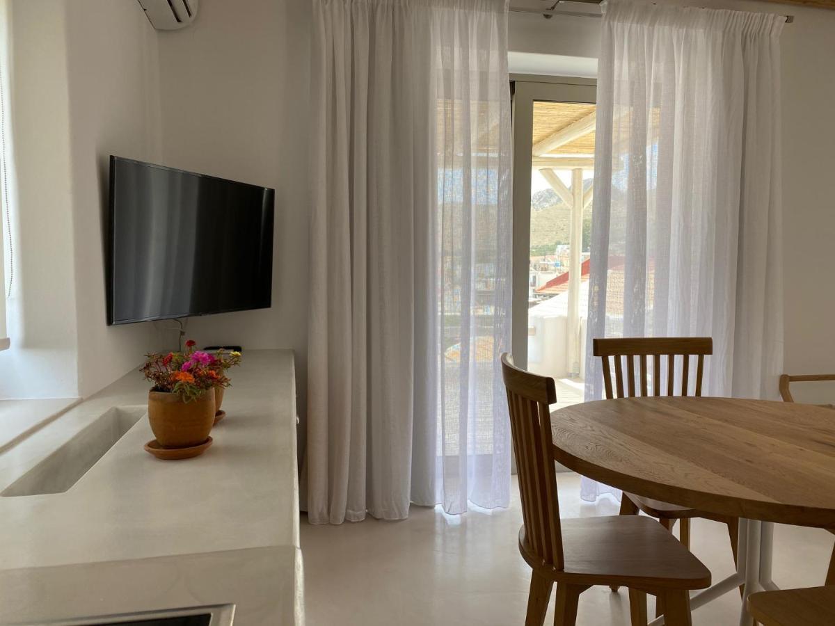 Laini Luxury Suites Pombia Εξωτερικό φωτογραφία