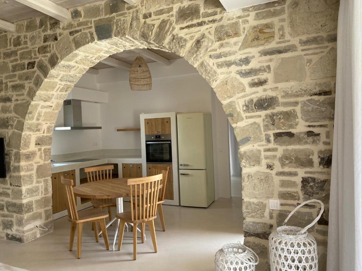 Laini Luxury Suites Pombia Εξωτερικό φωτογραφία