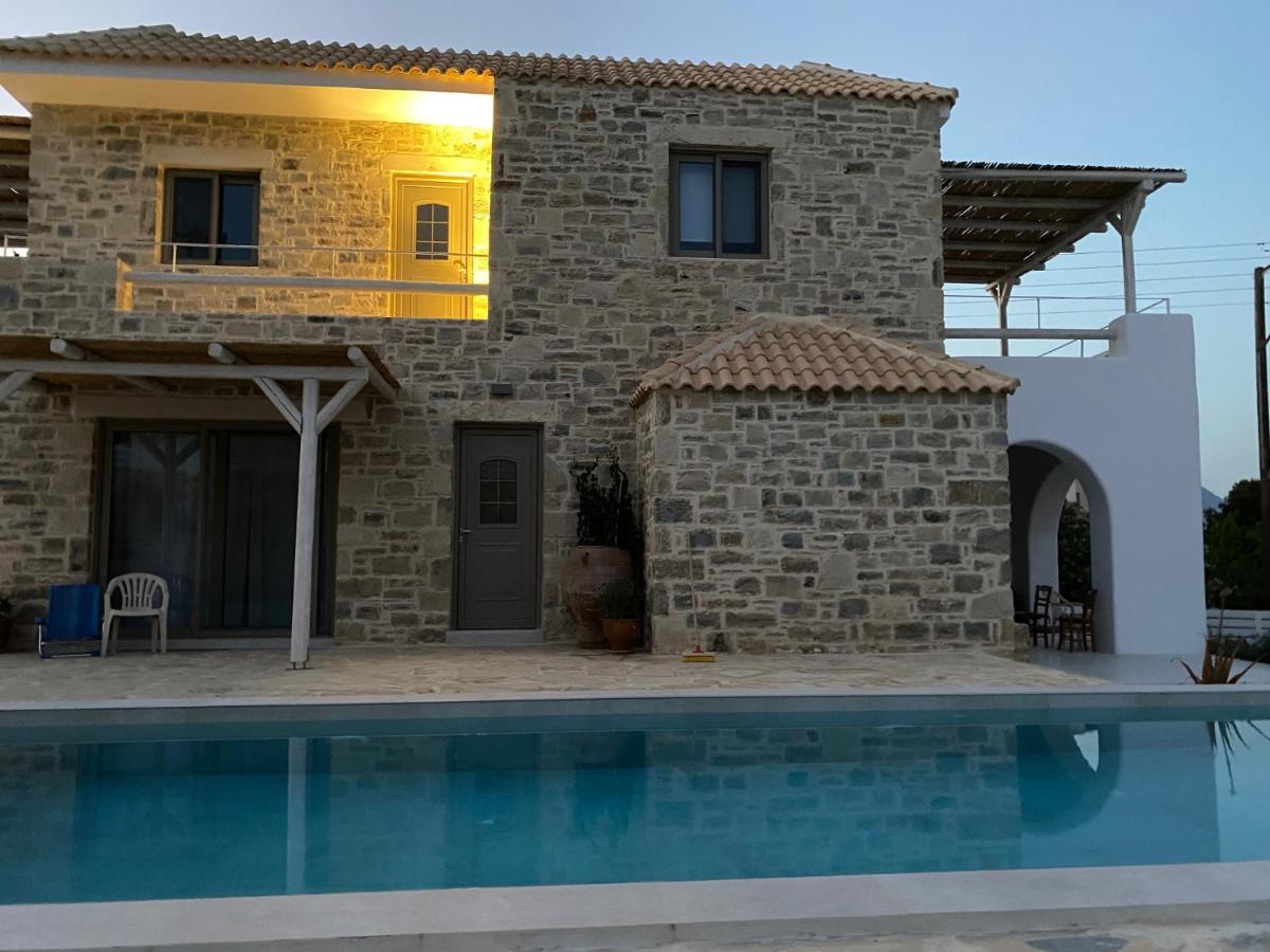 Laini Luxury Suites Pombia Εξωτερικό φωτογραφία