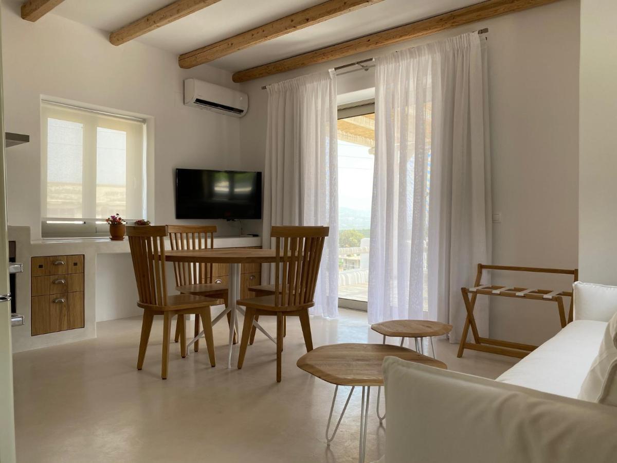 Laini Luxury Suites Pombia Εξωτερικό φωτογραφία