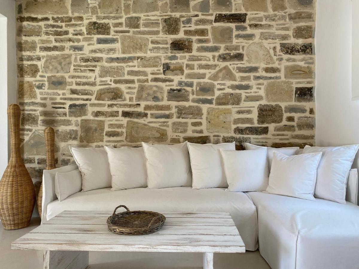 Laini Luxury Suites Pombia Εξωτερικό φωτογραφία