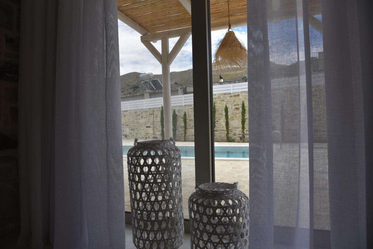 Laini Luxury Suites Pombia Εξωτερικό φωτογραφία