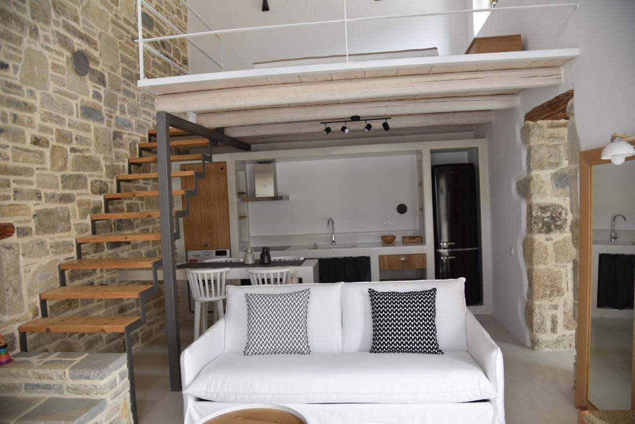 Laini Luxury Suites Pombia Εξωτερικό φωτογραφία