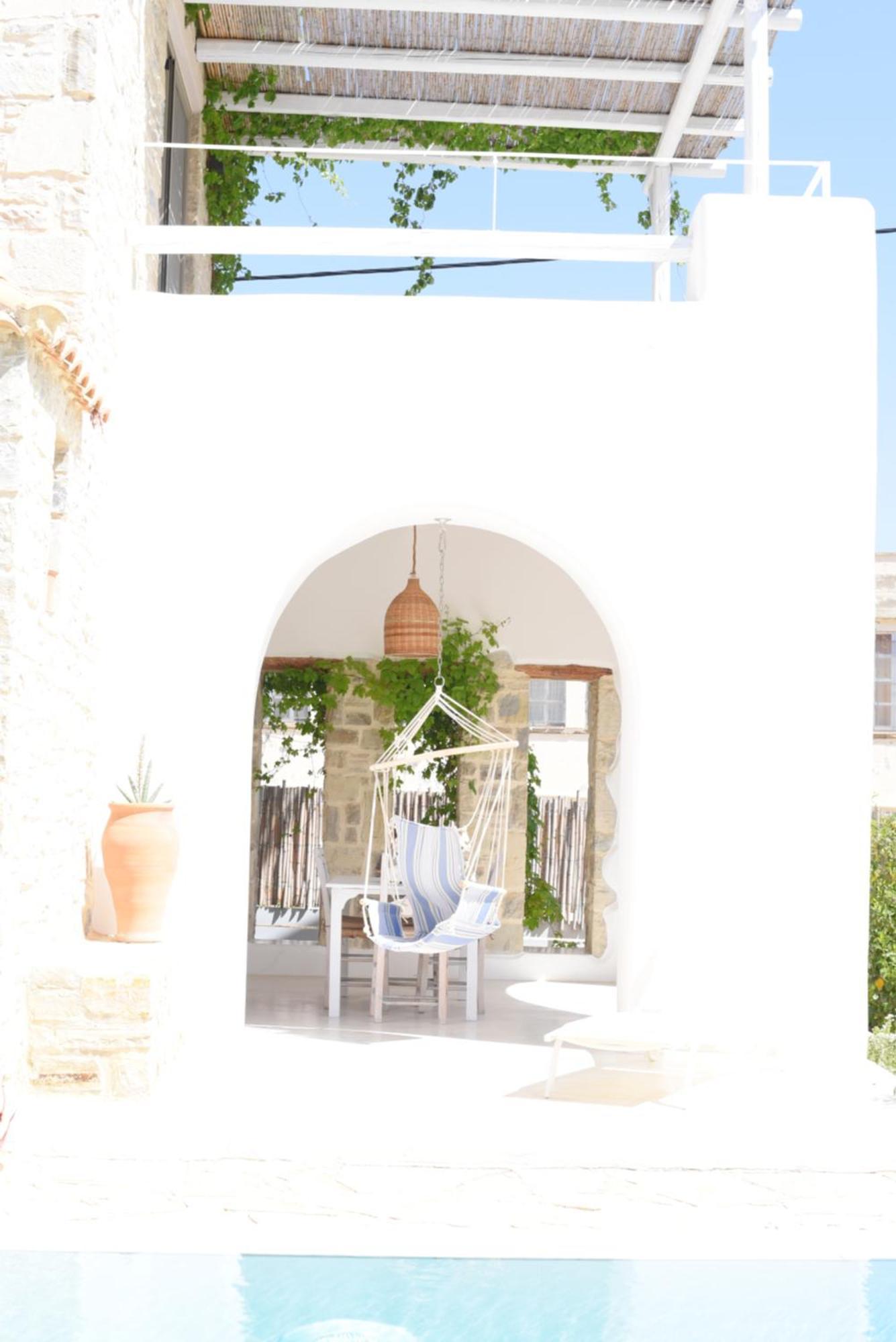 Laini Luxury Suites Pombia Εξωτερικό φωτογραφία