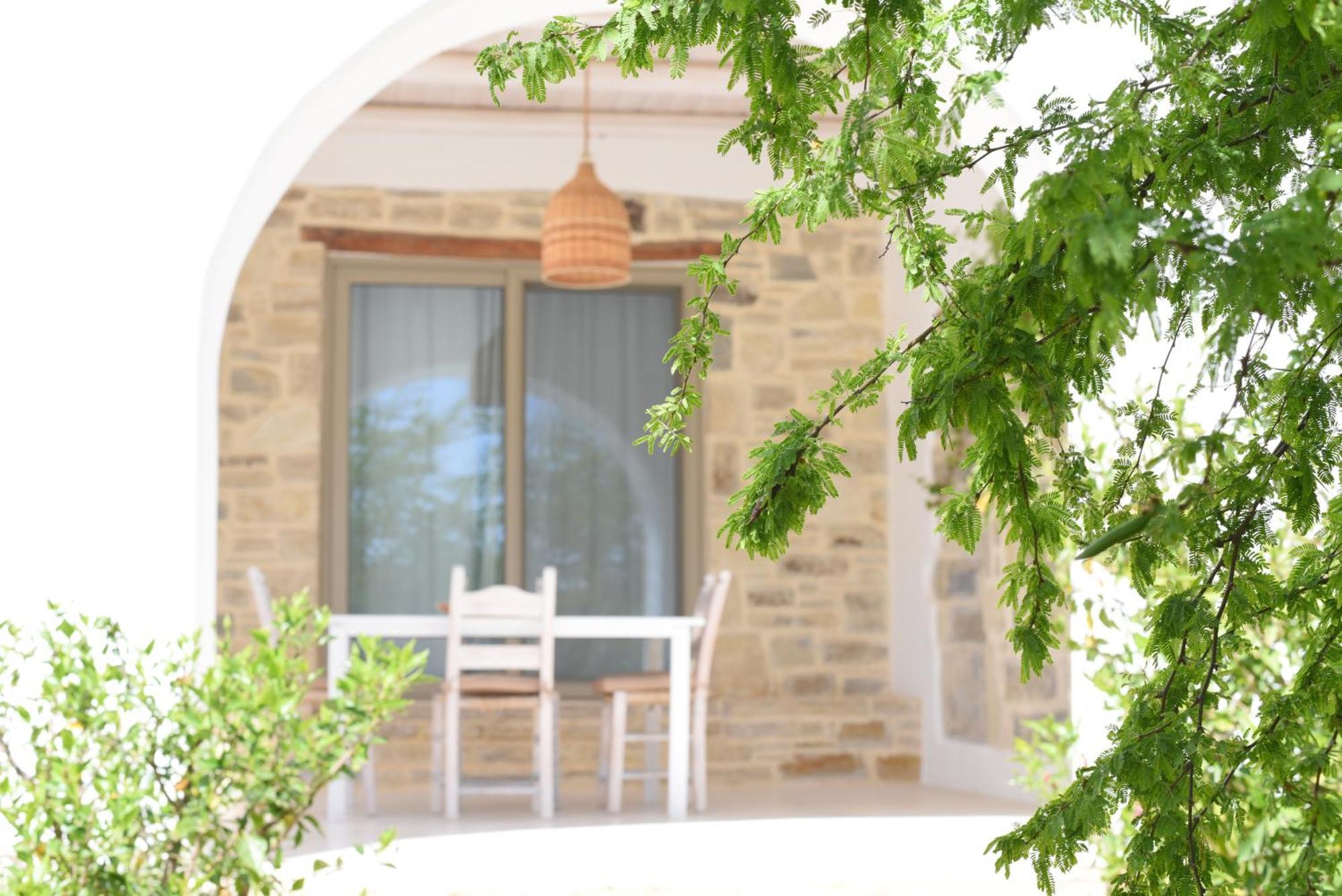 Laini Luxury Suites Pombia Εξωτερικό φωτογραφία