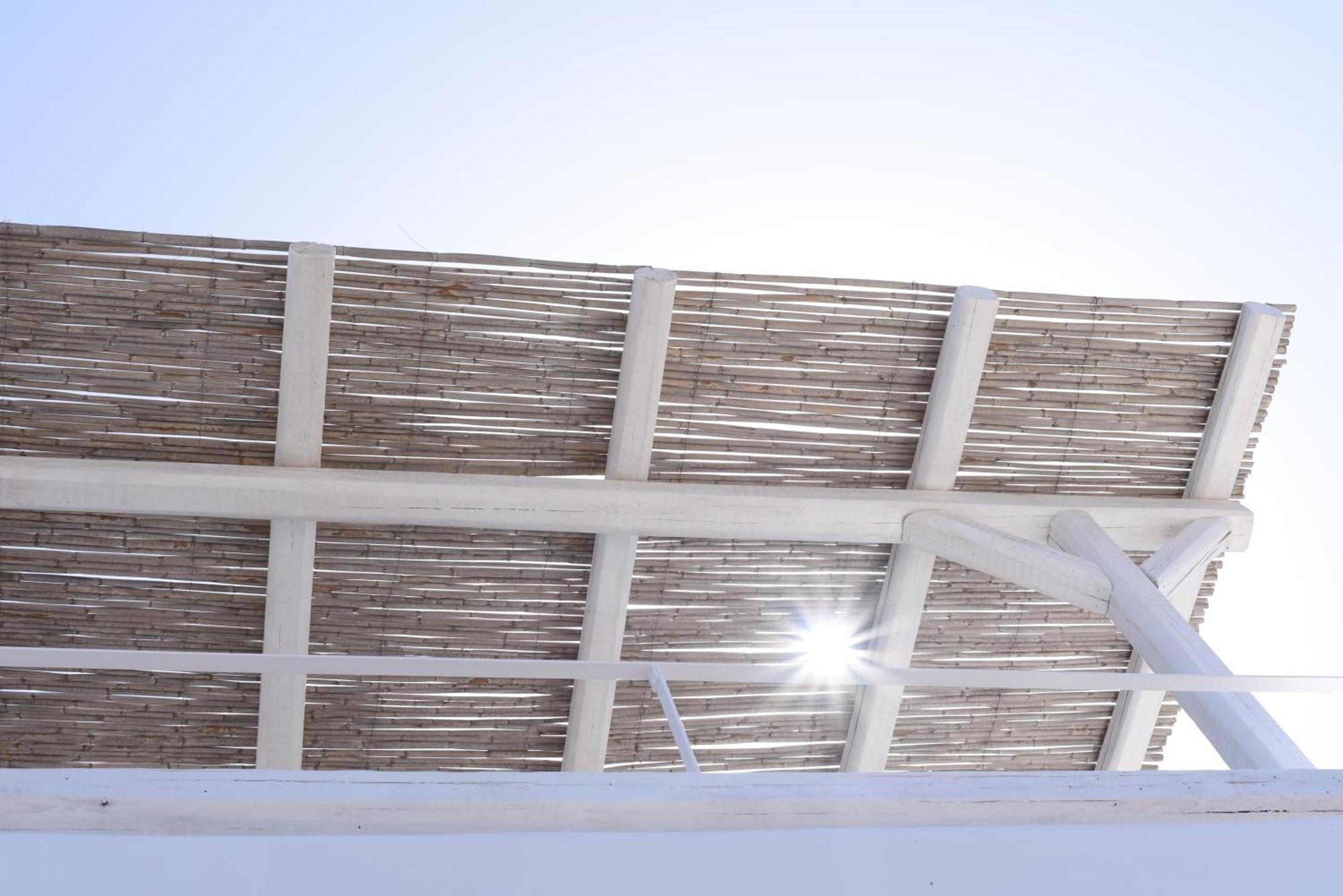 Laini Luxury Suites Pombia Εξωτερικό φωτογραφία