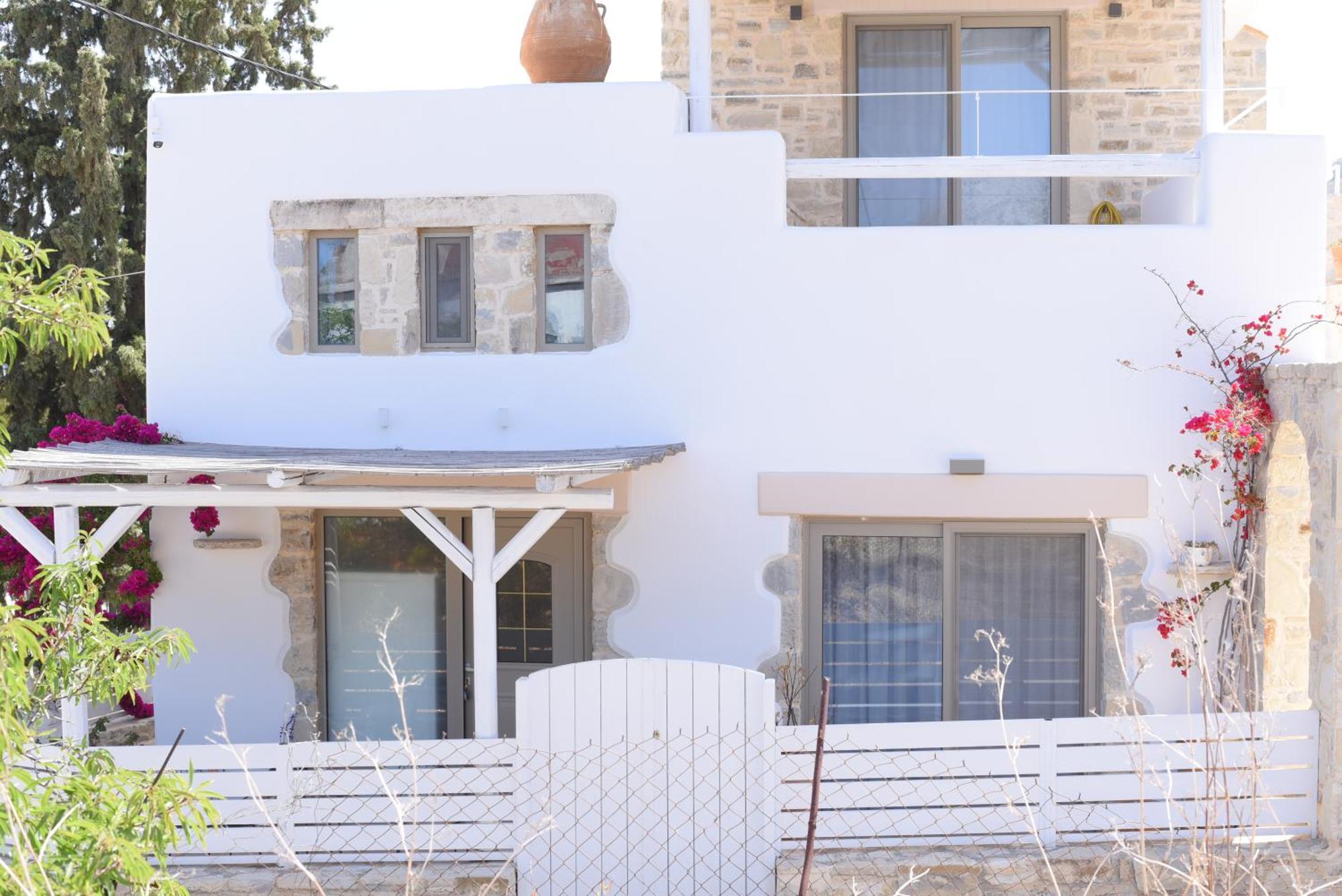 Laini Luxury Suites Pombia Εξωτερικό φωτογραφία