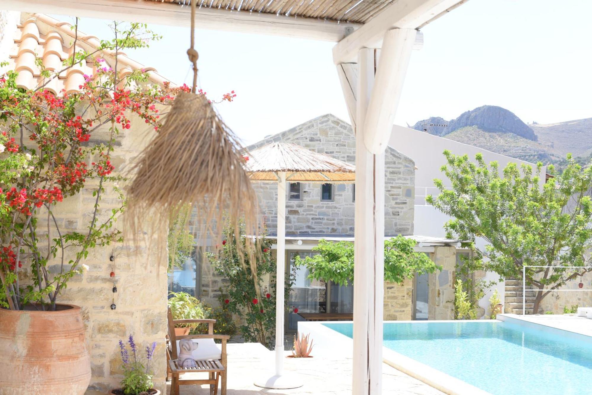 Laini Luxury Suites Pombia Εξωτερικό φωτογραφία