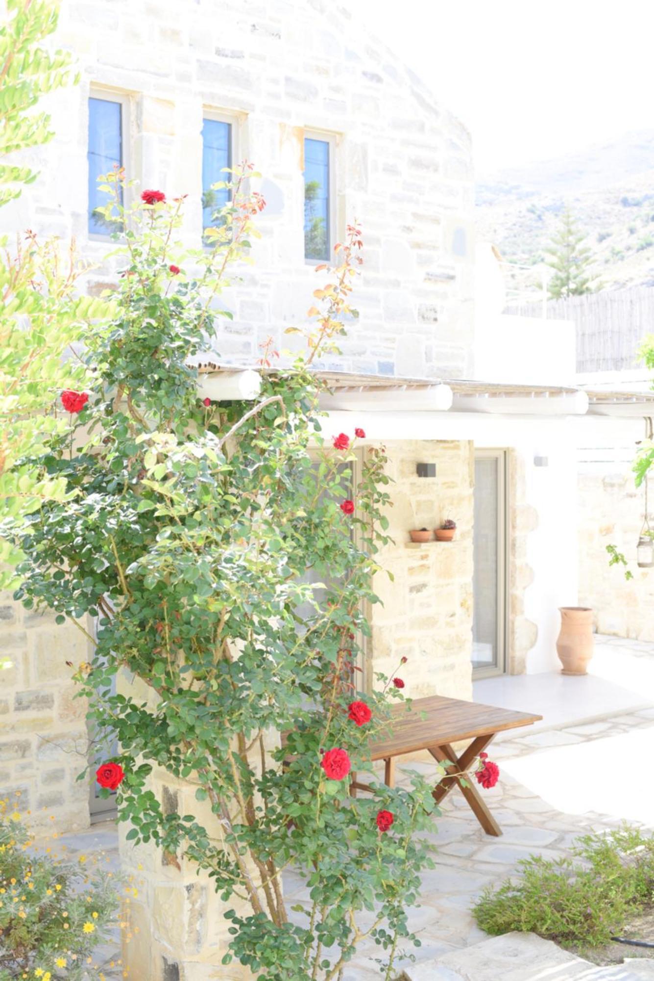 Laini Luxury Suites Pombia Εξωτερικό φωτογραφία